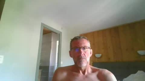 Snapshot of seb846894 chatting on 06.15.26 seb846894 online show from 06.15.26