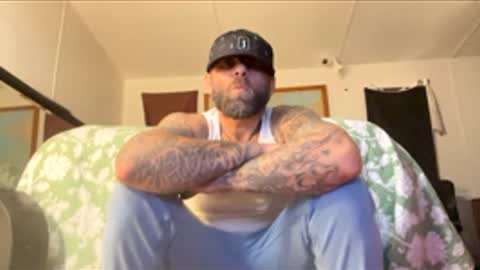 Snapshot of seb973472 chatting on 12.18.25 seb973472 online show from 12.18.25