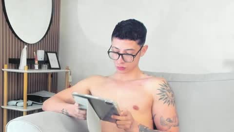 Snapshot of sebas_1122 chatting on 04.22.26 SEBASTIAN online show from 04.22.26