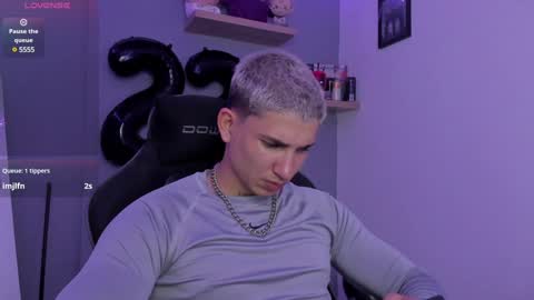 Snapshot of sebas__23 chatting on 12.26.24 Sebastin online show from 12.26.24