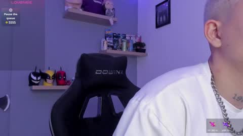 Snapshot of sebas__23 chatting on 01.16.25 Sebastin online show from 01.16.25