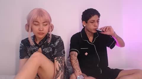 Snapshot of sebas_and_mila chatting on 11.05.25 CAMILA Y SEBASTIAN online show from 11.05.25