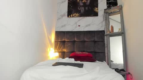 ely online show from 10.11.25