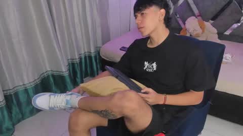 sebas_pretty7 online show from 03.25.26