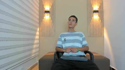 Snapshot of sebass_r chatting on 11.15.25 sebass_r online show from 11.15.25