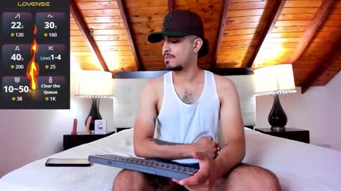 Snapshot of sebastian_berne chatting on 11.25.25 Sebastian Berne online show from 11.25.25