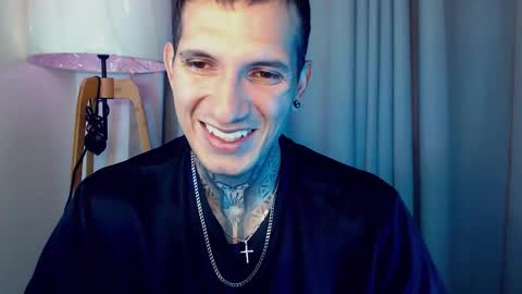 Snapshot of sebastian_muss chatting on 11.08.25 Sebastian online show from 11.08.25