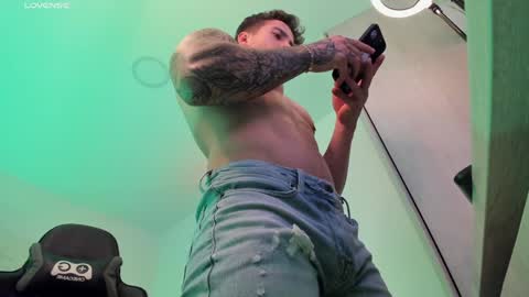 Snapshot of sebastianortizm chatting on 02.07.25 Lucian Sinclair online show from 02.07.25