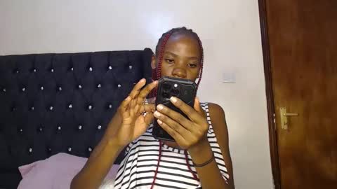 sebatrishaa online show from 11.25.25