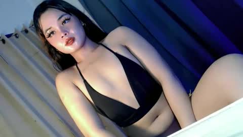 Snapshot of secret_affair18 chatting on 10.24.25 kwen online show from 10.24.25