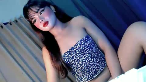 Snapshot of secret_affair18 chatting on 10.25.25 kwen online show from 10.25.25