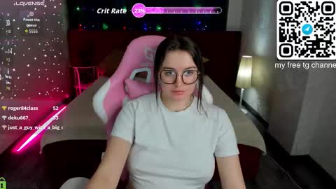 Snapshot of secret_goddes chatting on 10.17.25 Catrin Mo Tu We Th Fr 5 GMT 3am-9am online show from 10.17.25