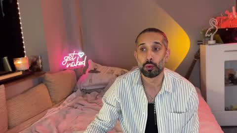 Secret Lovers online show from 05.02.26