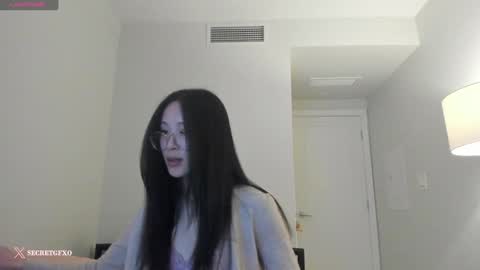 Angela online show from 02.04.25