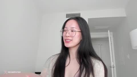 Angela online show from 03.05.25
