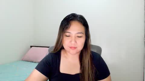 Snapshot of secretlover010101 chatting on 03.04.25 MILAN online show from 03.04.25