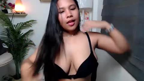 ellie online show from 12.05.25