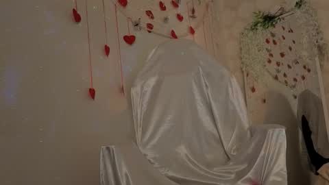 Snapshot of seductive_flower chatting on 03.13.26 Mali online show from 03.13.26
