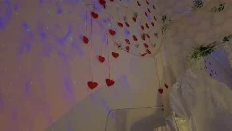 Snapshot of seductive_flower chatting on 03.30.26 Mali online show from 03.30.26