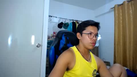 Snapshot of seductive_maruxxx chatting on 06.19.26 maru zoldick online show from 06.19.26