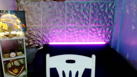 Snapshot of seductivegoddessslut chatting on 03.18.26 Ivy online show from 03.18.26