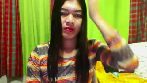 Snapshot of seductress_barvie chatting on 02.25.25 Barbie online show from 02.25.25
