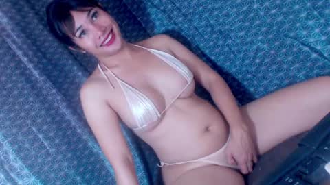 Snapshot of seductresstsjulia chatting on 04.21.26 Julia Starlette online show from 04.21.26
