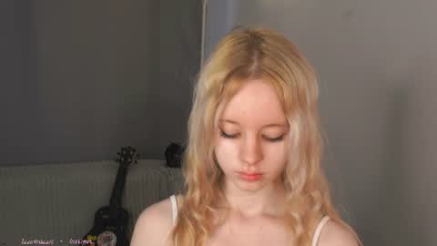 See Its honey bunny  im Lana online show from 06.25.26
