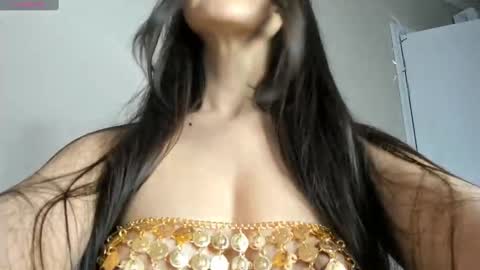 Snapshot of seeeyoumin chatting on 02.16.25 Akira Youri online show from 02.16.25