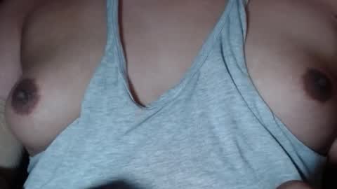 Snapshot of selda_ chatting on 02.25.25 Selda online show from 02.25.25