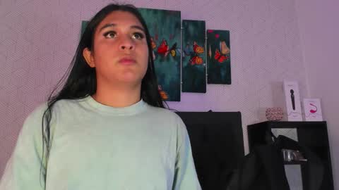 Snapshot of selena_fox7 chatting on 10.19.25 selena_fox7 online show from 10.19.25