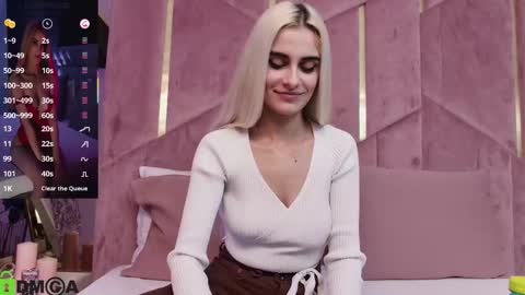 Selena online show from 11.25.25