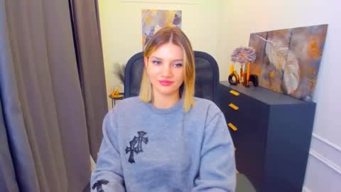 selenaemoore online show from 04.09.26