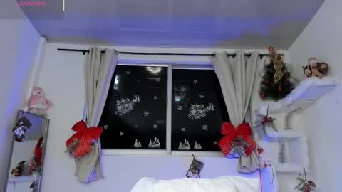 selenafox online show from 11.21.25