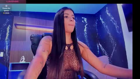 selenastonne online show from 09.10.25