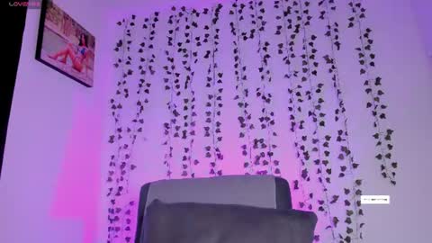 Snapshot of selenastonne chatting on 06.19.26 selenastonne online show from 06.19.26