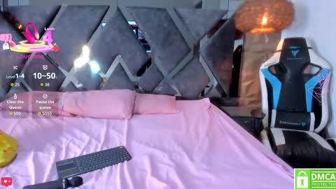 selene__lopez_ online show from 09.24.25