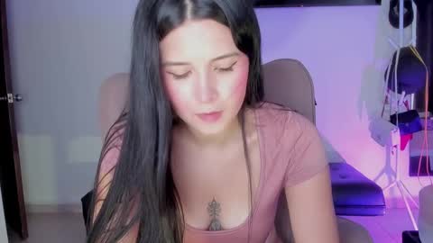 Alejandra  online show from 10.06.25