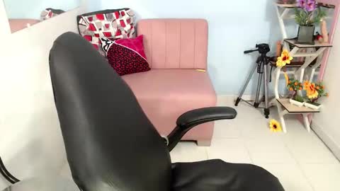 selene online show from 11.04.25