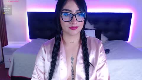 Snapshot of selenemore chatting on 03.17.26 Selene online show from 03.17.26