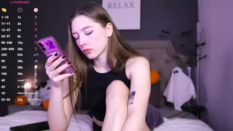 Selesta online show from 10.24.25