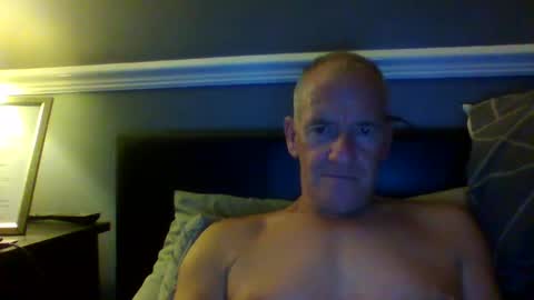 selfsucker28772 online show from 10.01.25