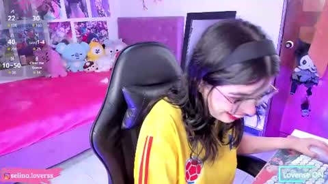 Snapshot of selina_lovers_ chatting on 06.19.26 Selina online show from 06.19.26