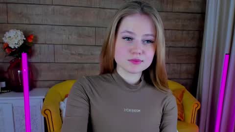 Snapshot of selinswarovski chatting on 02.22.25 SelinSwarovski online show from 02.22.25