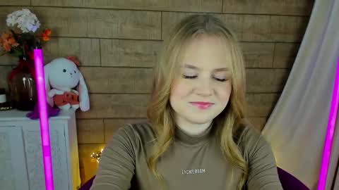 Snapshot of selinswarovski chatting on 03.05.25 SelinSwarovski online show from 03.05.25