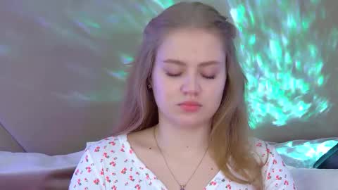 Snapshot of selinswarovski chatting on 10.05.25 SelinSwarovski online show from 10.05.25