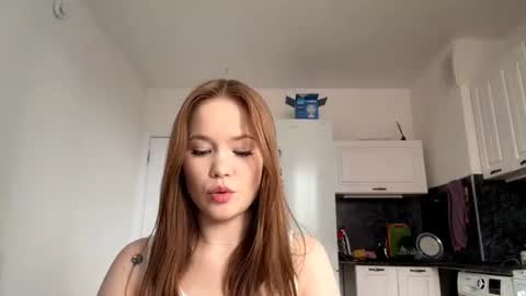 Snapshot of selmacalumag chatting on 07.20.26 Lily online show from 07.20.26