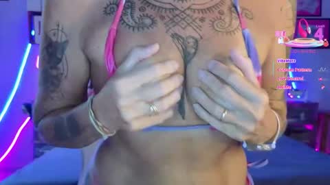 Snapshot of selvaggia_del_caribe chatting on 10.28.25 Selvaggia Del Caribe online show from 10.28.25