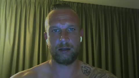 sence08 online show from 04.10.26