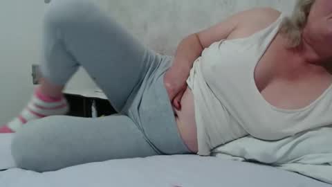 Snapshot of seniorita333 chatting on 11.16.25 Lenna online show from 11.16.25